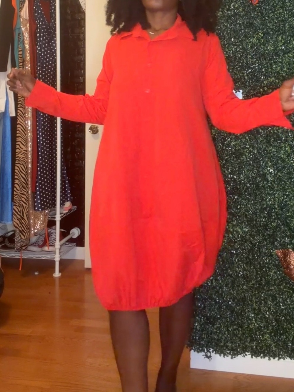 S2N Boutique Red Balloon Hem Shirt Dress | Medium